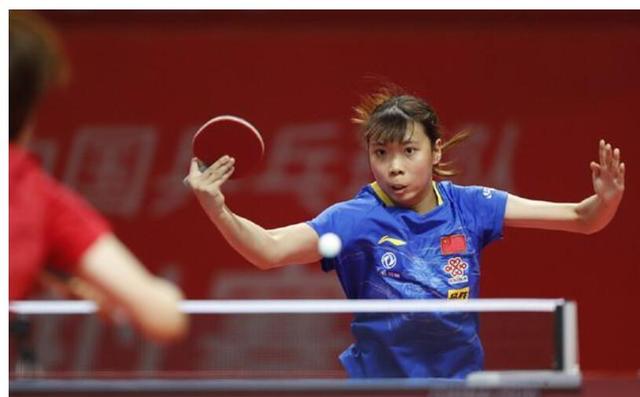 向稳重的比 向稳重的比